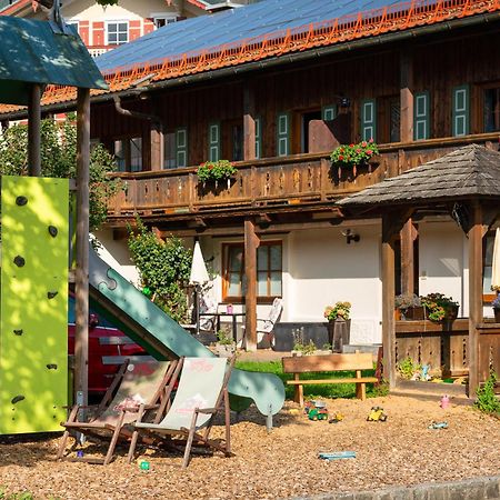 Cafe Chiemgau Und Gaestehaus Ruhpolding Exterior foto