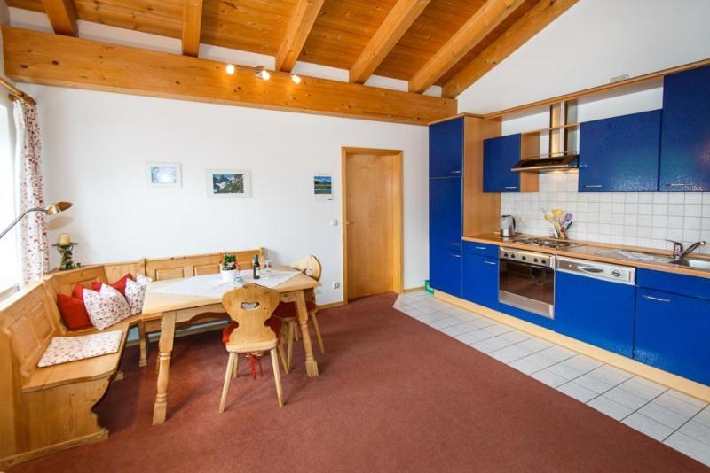Cafe Chiemgau Und Gaestehaus Ruhpolding Exterior foto